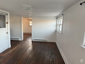 Building Photo - 612 N Absaroka St