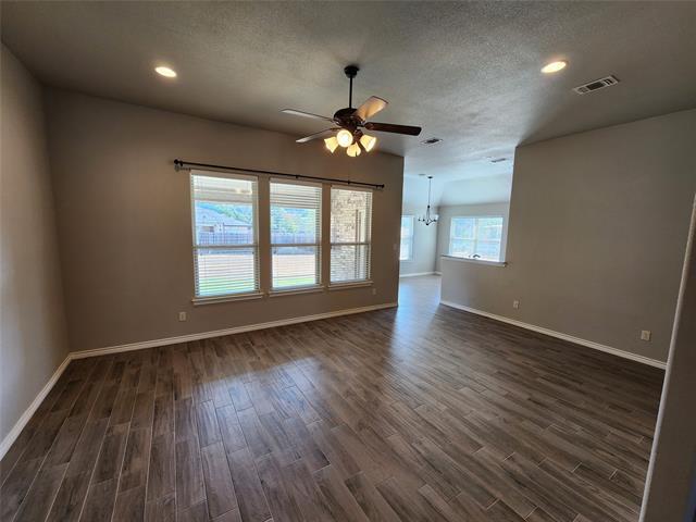 Foto del edificio - 4311 N Chisholm Trail