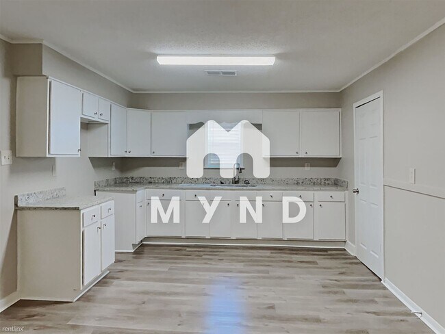 Foto del edificio - 3 br, 1 bath House - 615 Ledbetter Ave