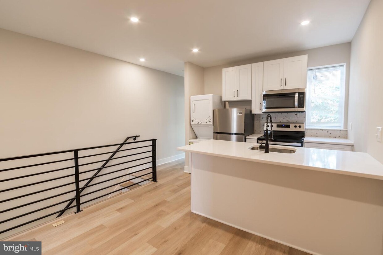 Foto principal - 1844 S 23rd St