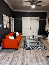 Building Photo - 2832 Stanton Ave