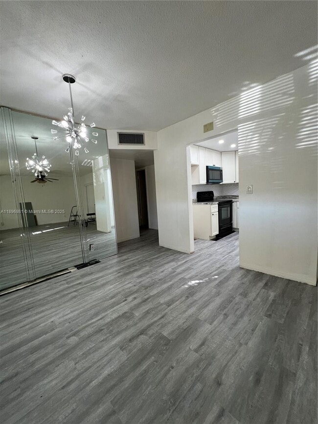 Foto del edificio - 1701 NW 46th Ave