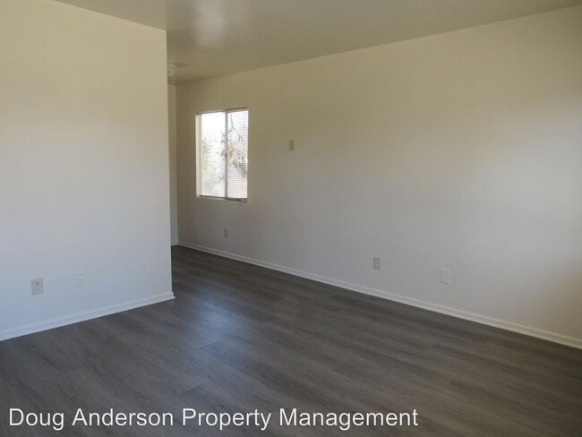 Building Photo - 4024 W Ave L
