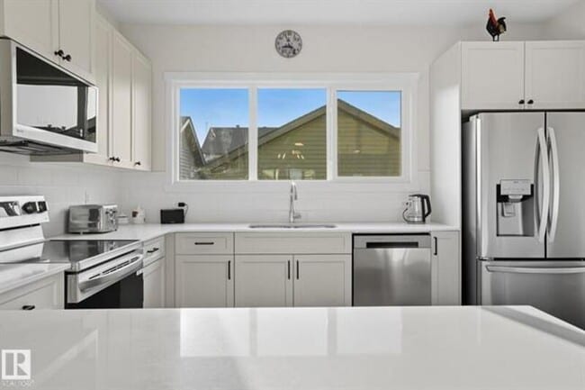 Building Photo - 50 Nettle Cres