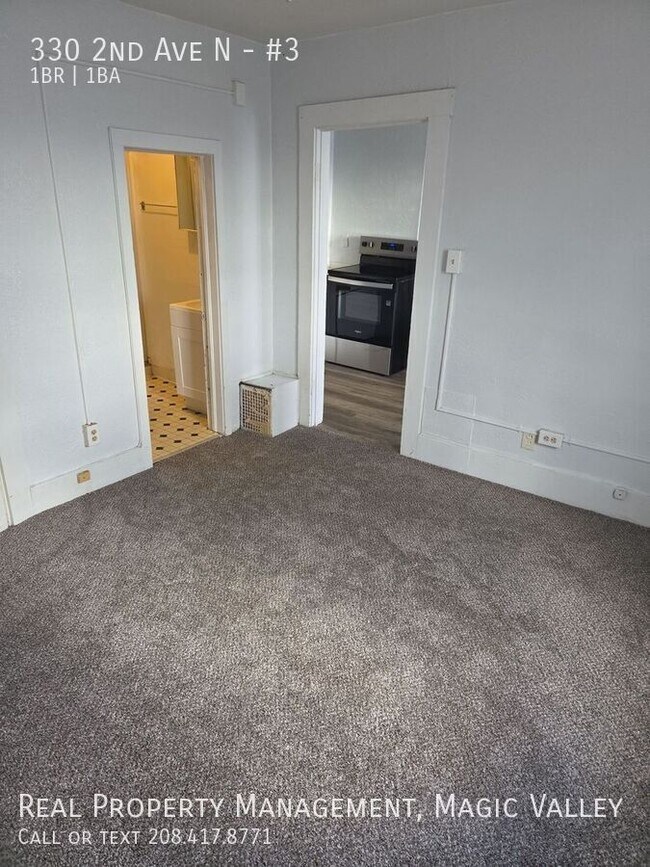 Building Photo - 330 2nd Ave N