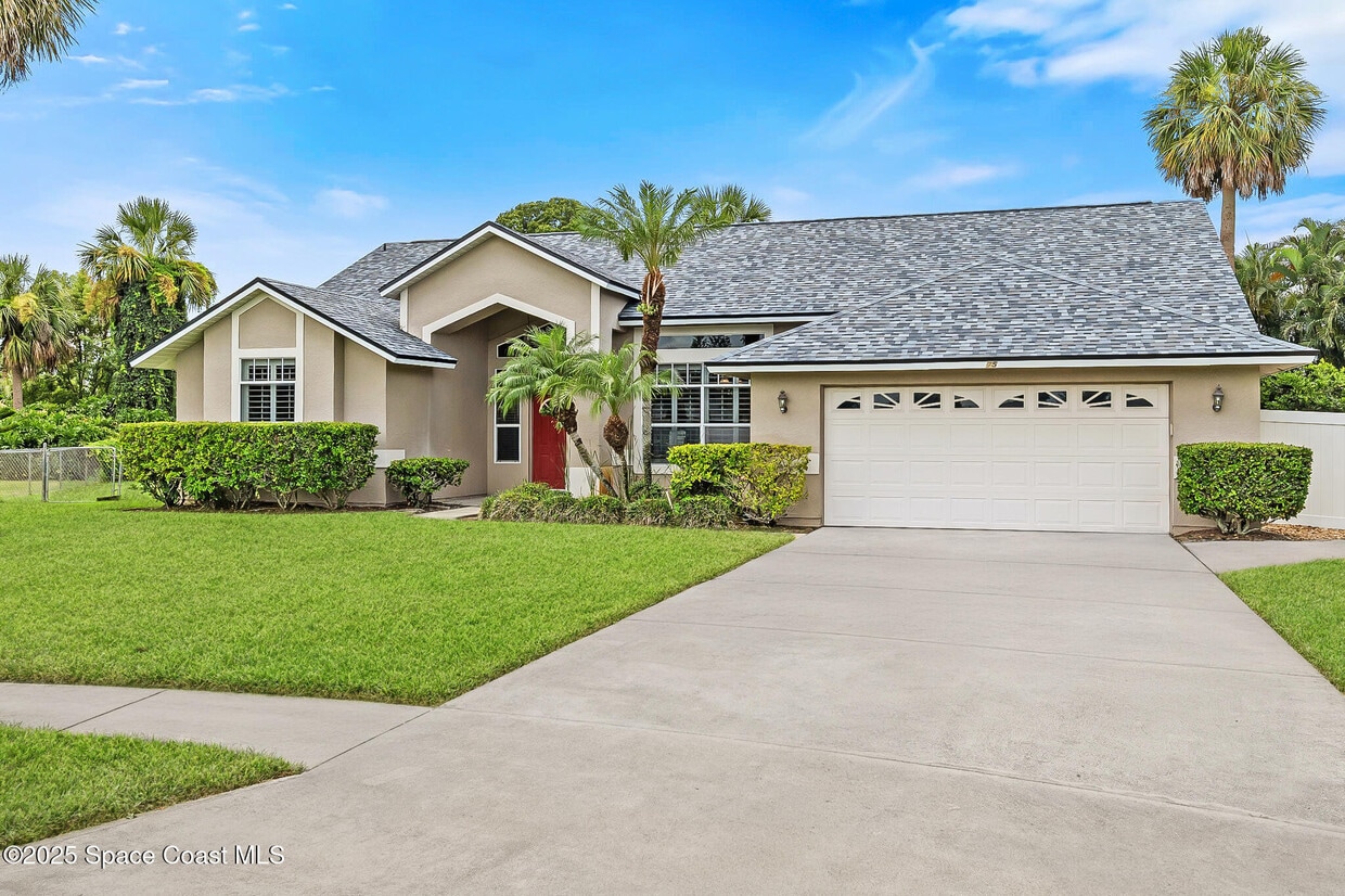 Primary Photo - 475 Buttonwood Dr