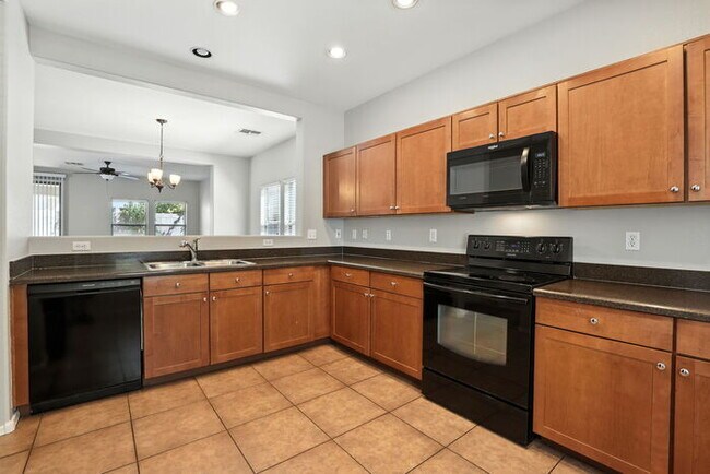 Building Photo - 21116 Avenida Del Valle Ct