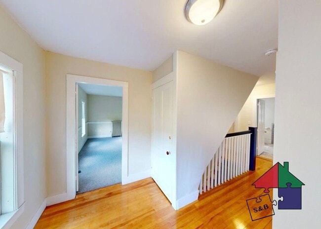 Photo - 123 Hill St Apartment