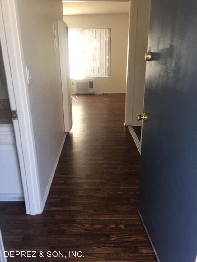 Foto principal - 901 Palmbrook Dr