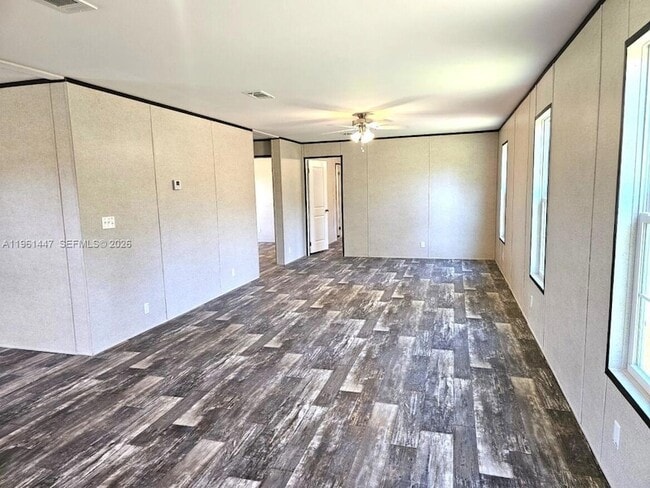 Building Photo - 881 Woodland Blvd