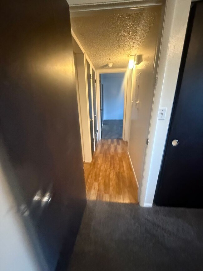 Foto del edificio - 475 E 6th Ave