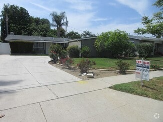 Building Photo - 8447 Fullbright Ave