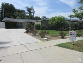 Building Photo - 8447 Fullbright Ave