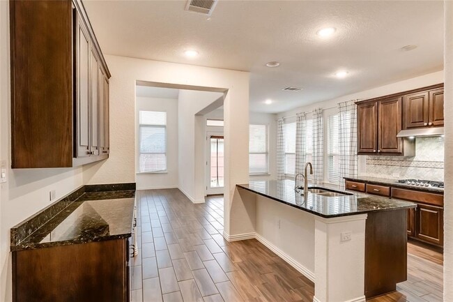 Building Photo - 2908 Consuelo Wy