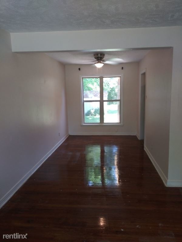Building Photo - 2 br, 1.5 bath House - 6109 greenmere place