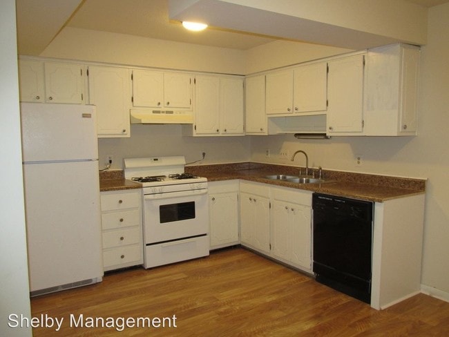 Building Photo - 5006 Dierker Rd