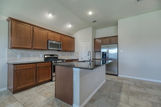 Building Photo - 1502 Star Meadow