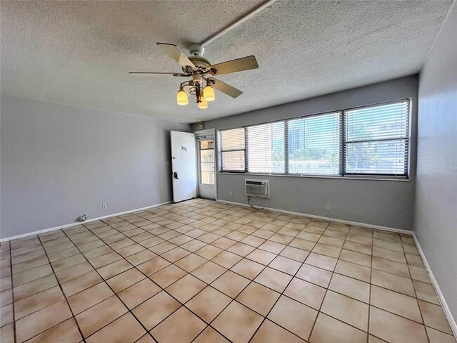 Foto del edificio - 625 Antioch Ave
