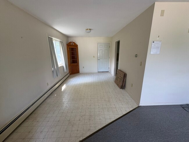 Building Photo - 145 East Ave