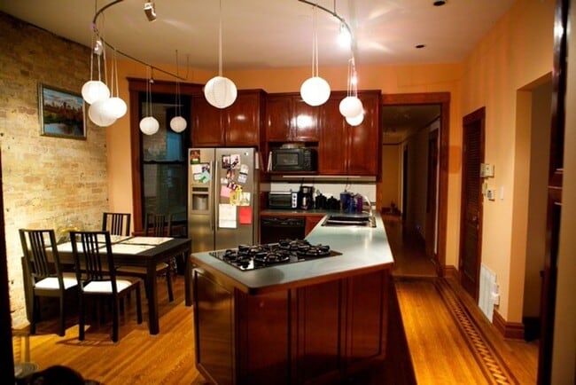 Photo - 909 W Dakin St Apartment