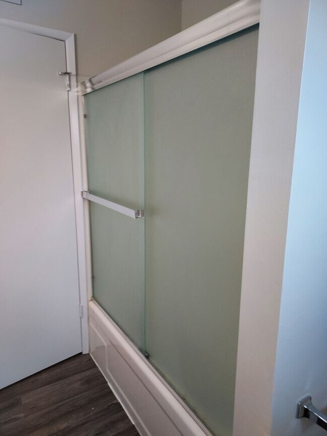 Foto del edificio - COME BY TAKE A PEEK! GREAT HOME FOR RENT, ...