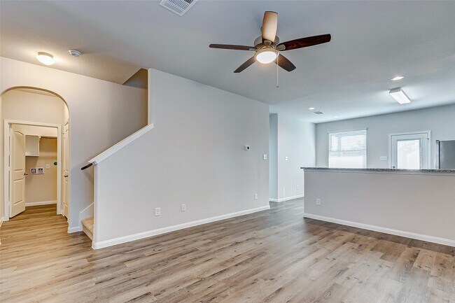 Foto del edificio - 23510 Goodfellow Dr