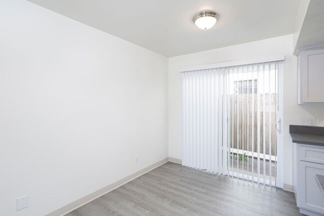 Foto del edificio - 4641 10th St