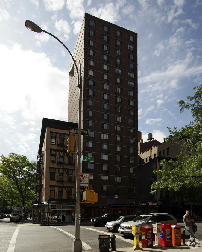 Foto del edificio - 443-447 Third Ave