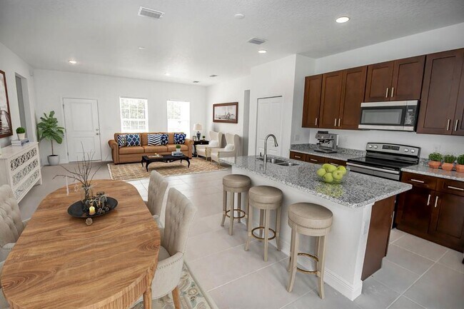 Building Photo - 15851 SW 59th Avenue Rd