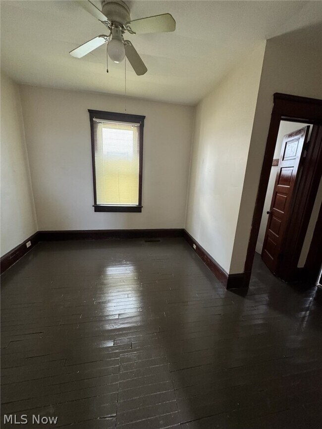 Foto del edificio - 3802 E 55th St