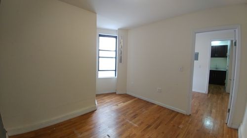 Building Photo - 647 4th Ave