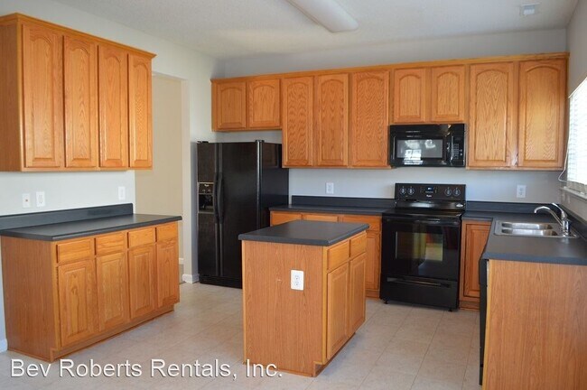 3 br, 2.5 bath House - 10839 Laurnet Place photo'