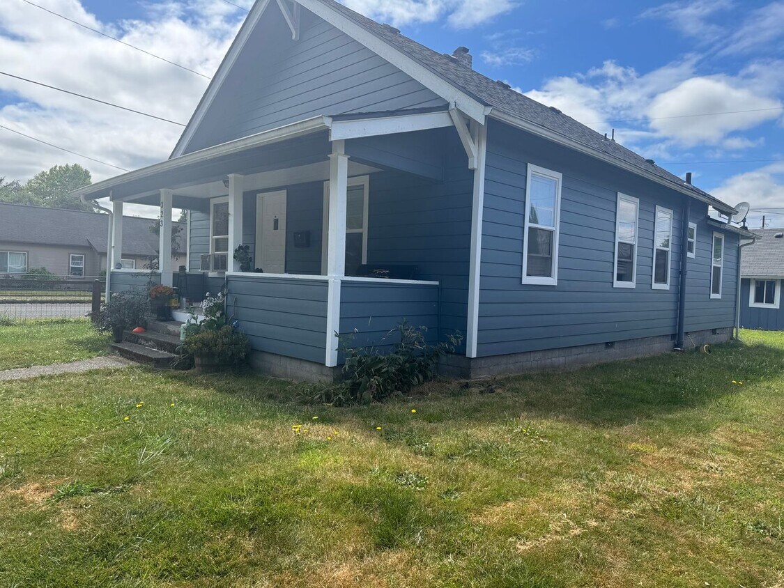 Primary Photo - Charming 3 Bed, 1 Bath Home in Quiet Neigh...