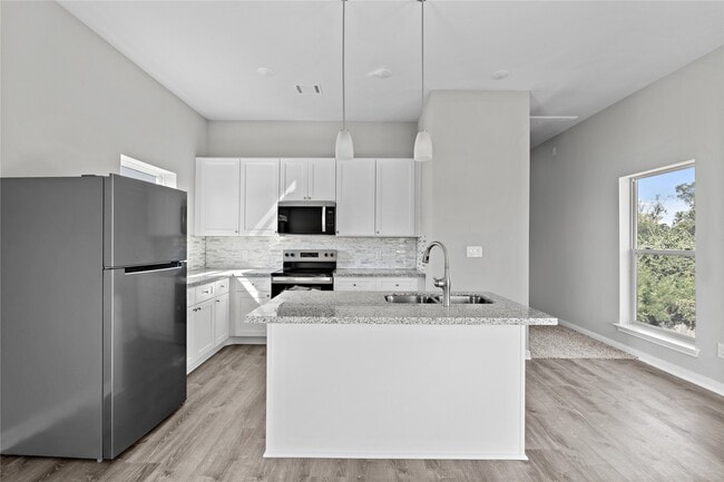 Foto del edificio - 8203 Tower St