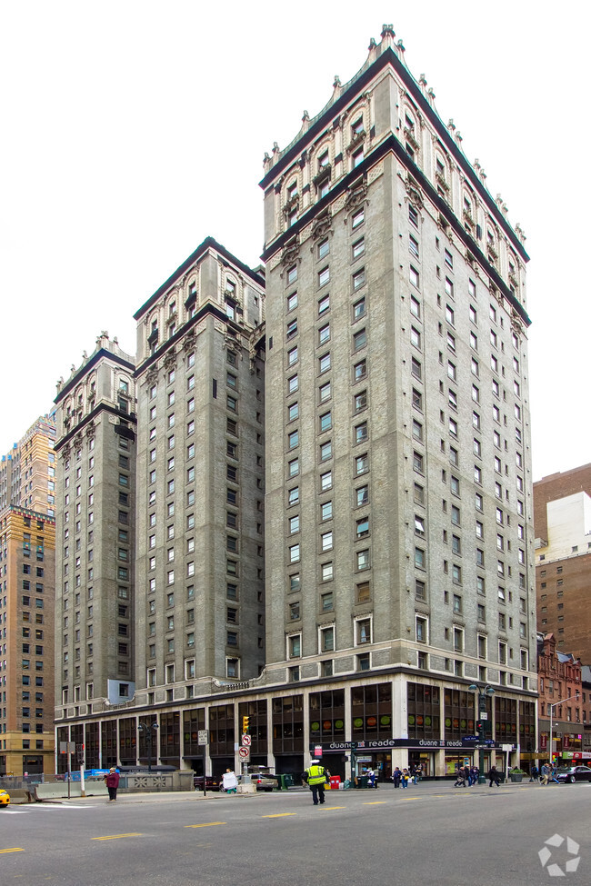 Building Photo - Four Park Avenue