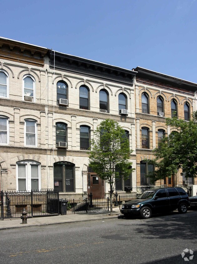 Primary Photo - 1529 Dekalb Ave