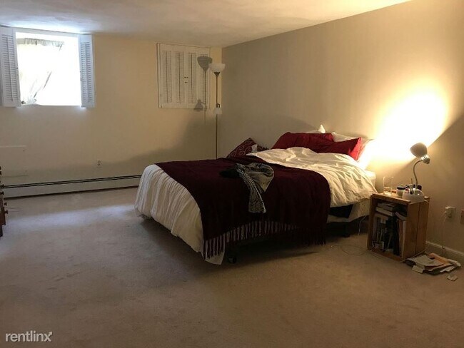 Building Photo - 2 br, 2 bath Townhome - 740 Clayton St , U...