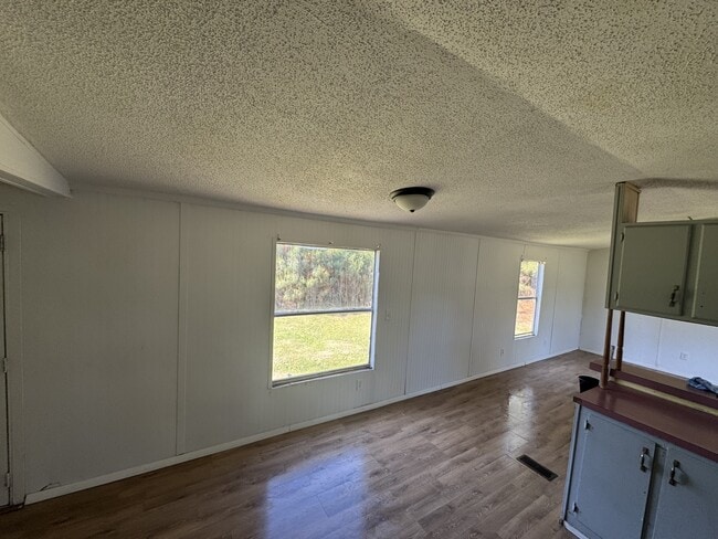 Building Photo - 1041 Meekins Rd