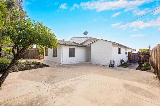 Foto del edificio - 2126 Gross St