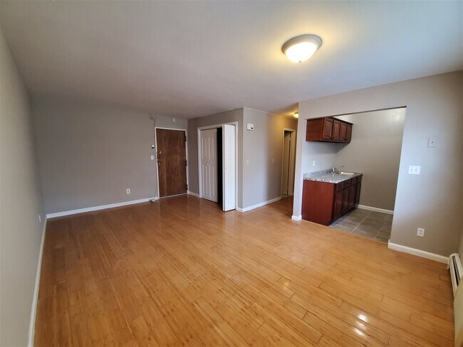 Building Photo - 231 69th St