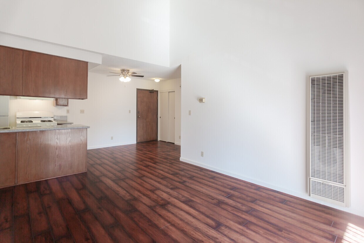 Bluffside Garden Apartments Apartments in Studio City, CA Westside