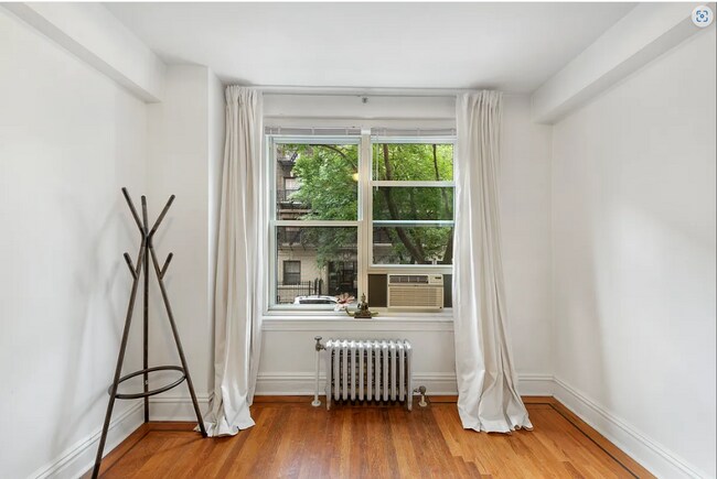 Foto del edificio - 200 W 108th St