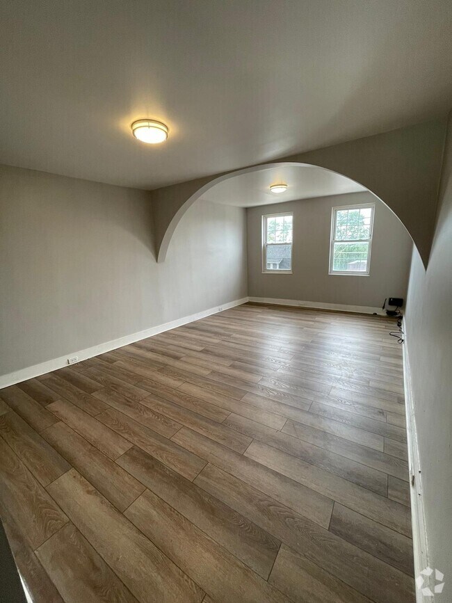 Building Photo - 1706 Realty Ave