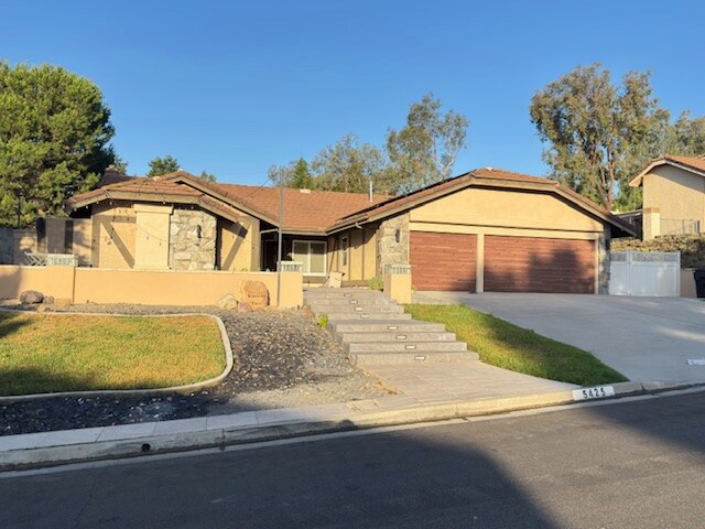 Foto del edificio - 5425 Brentwood Pl