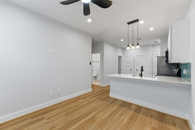 Foto del edificio - 5420 Elysian St