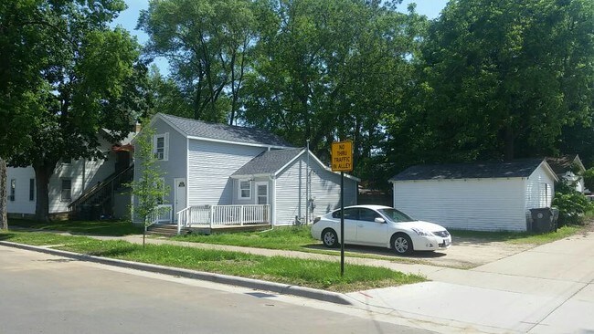 Foto del edificio - 705 17th St S