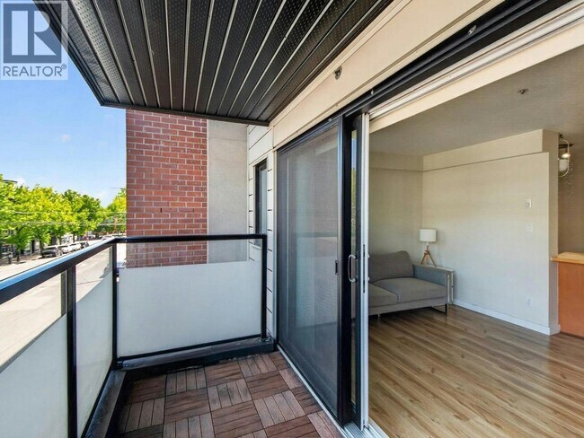 Photo du bâtiment - 3788 W 10th Ave