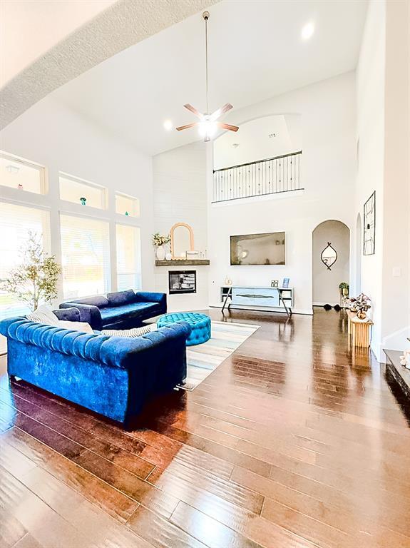 Building Photo - 4301 Logan Ridge Dr