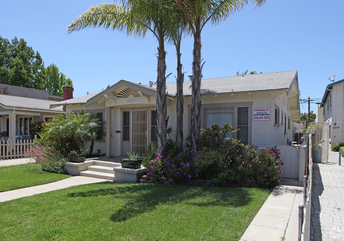 Foto del edificio - 4446-4452 Marlborough Ave