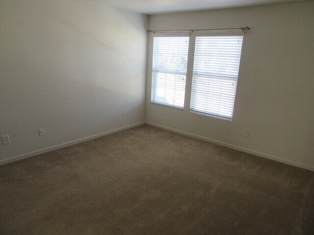 Foto del edificio - APPROVED APPLICATION 104 Edzell Dr